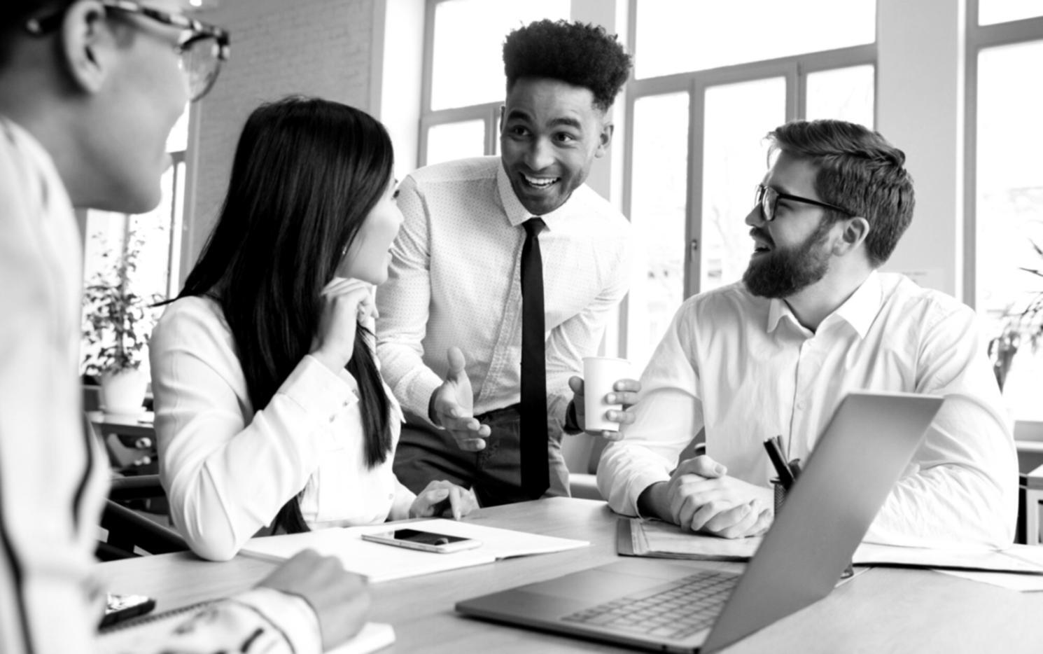 Estudio de tasas de desempleo y su impacto económico